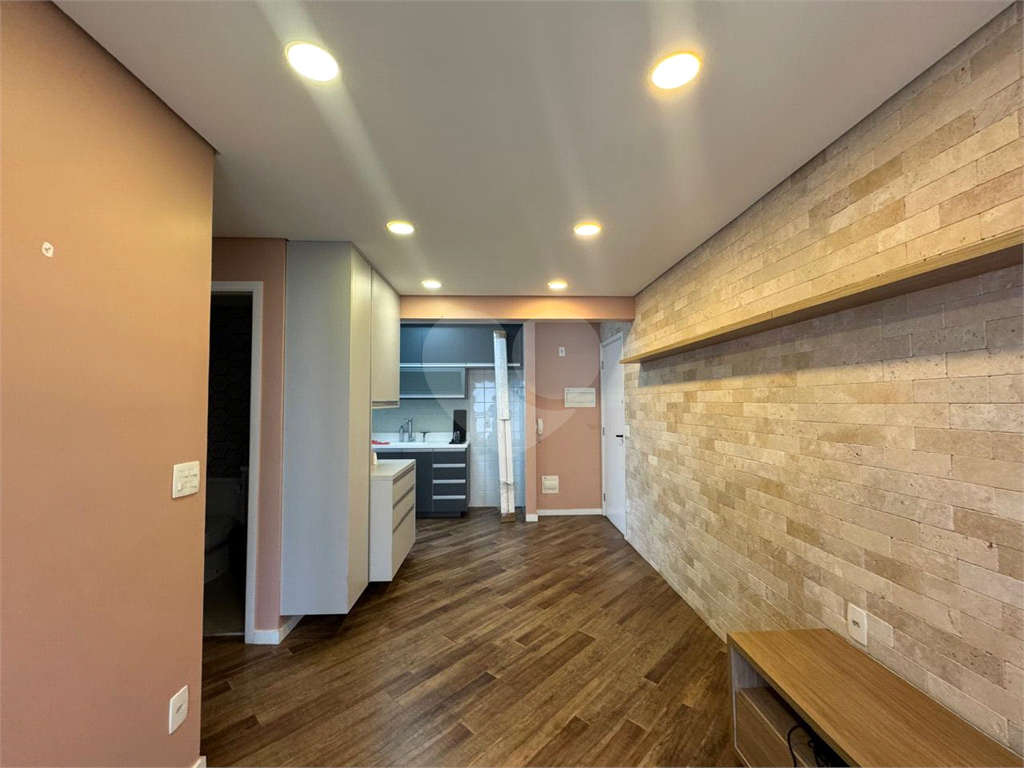 APARTAMENTO em CASA VERDE