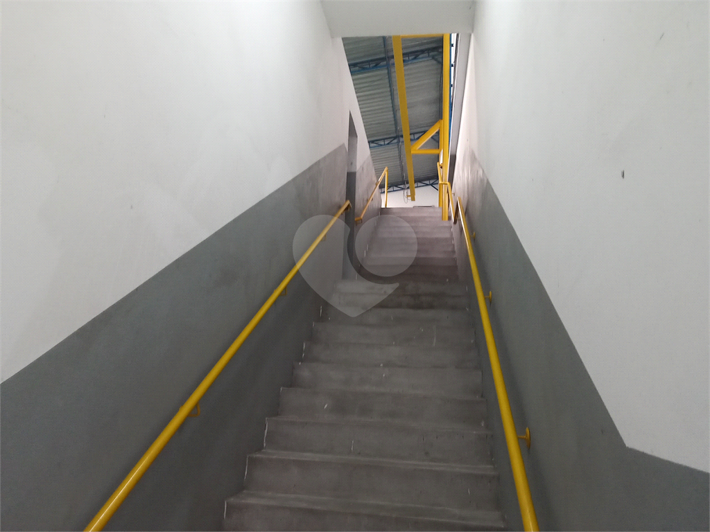 Salão comercila no Limão