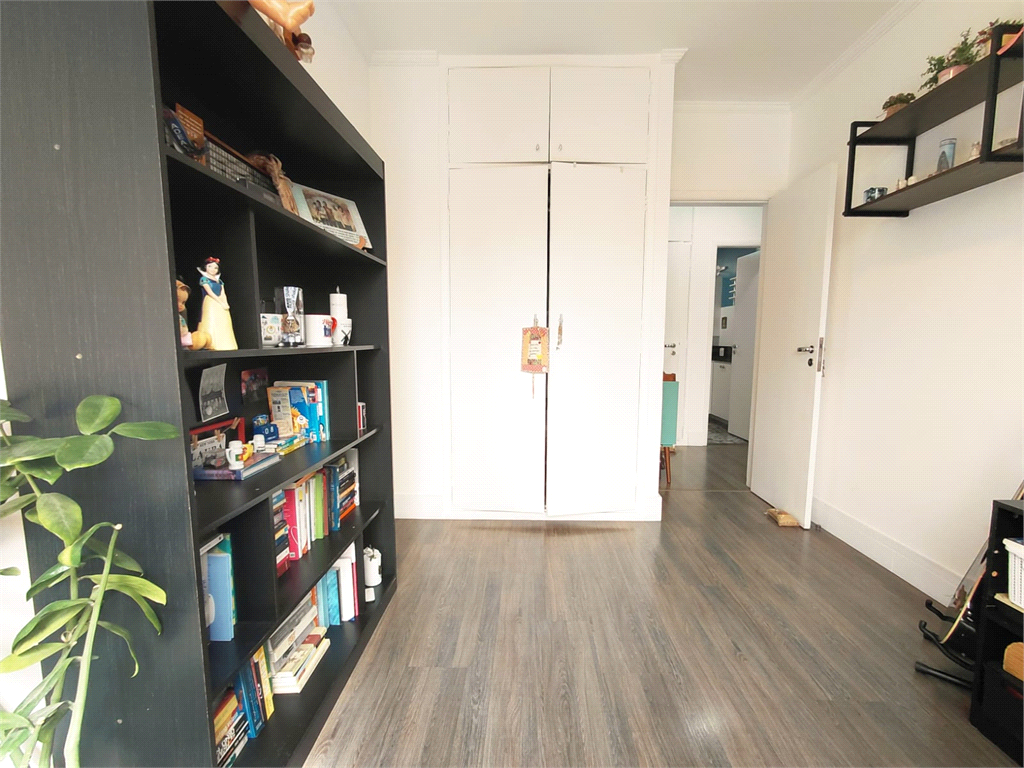 Imóvel de 112m² sala de estar de 2 ambientes, 3 quartos 1 vaga de garagem Perdizes.