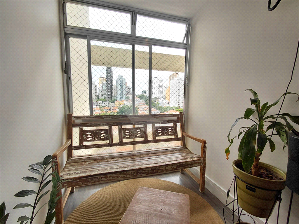 Imóvel de 112m² sala de estar de 2 ambientes, 3 quartos 1 vaga de garagem Perdizes.