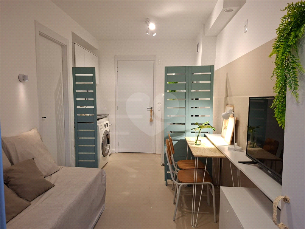 Apartamento, 1 quarto, 27 m² - Foto 2