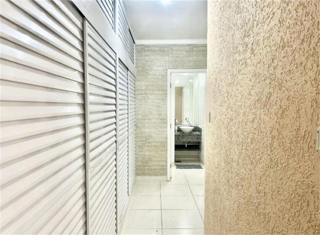 Apartamento à venda em São Vicente, Litoral Sul de SP, a 50 metros da Praia de Itararé e Praia dos Milionários