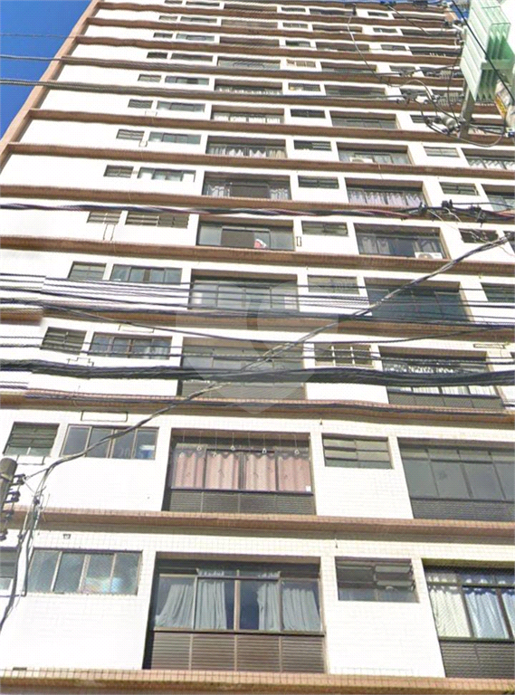 Apartamento à venda em São Vicente, Litoral Sul de SP, a meia quadra da Praia de Itararé