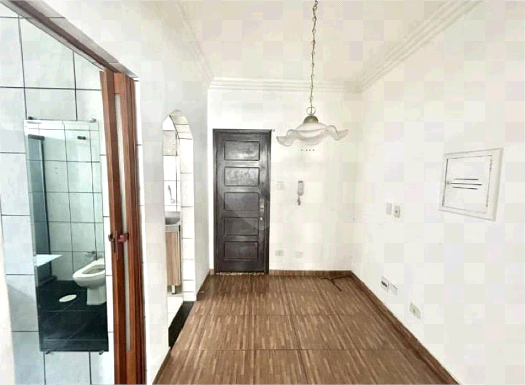 Apartamento à venda em São Vicente, Litoral Sul de SP, a meia quadra da Praia de Itararé