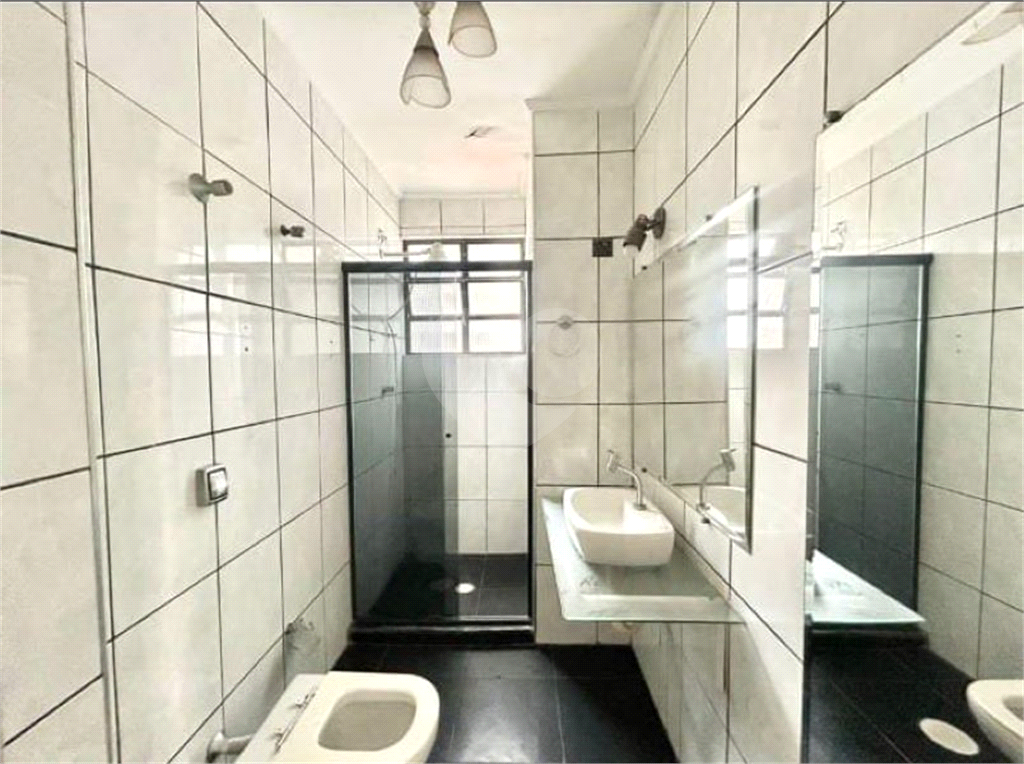 Apartamento à venda em São Vicente, Litoral Sul de SP, a meia quadra da Praia de Itararé