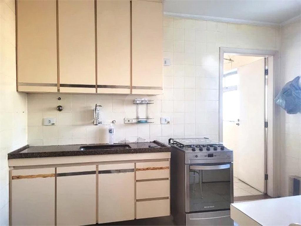 APARTAMENTO em ITAIM BIBI