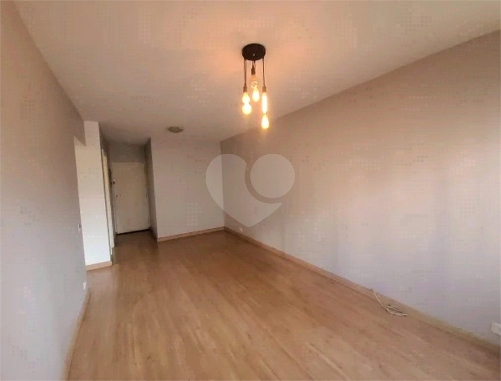 APARTAMENTO em ITAIM BIBI