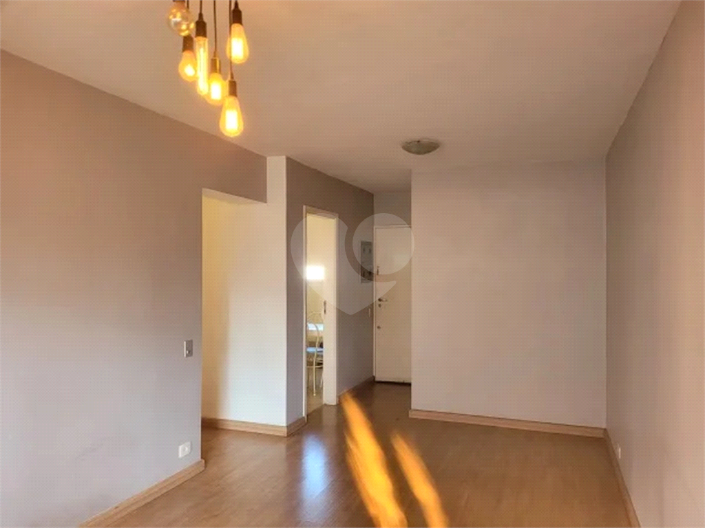 APARTAMENTO em ITAIM BIBI