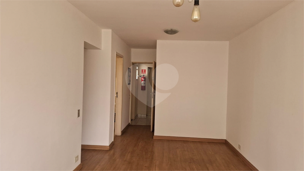 APARTAMENTO em ITAIM BIBI