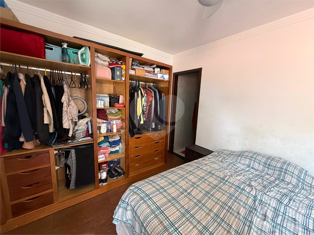 Casa condomínio fechado 03 dormitórios 