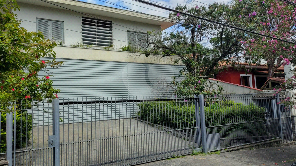 SOBRADO CONDOMÍNIO FECHADO 4 SUÍTES 4 VAGAS A VENDA NO BUTANTÃ VENDER