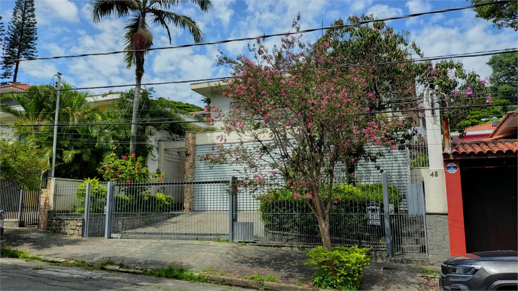 SOBRADO CONDOMÍNIO FECHADO 4 SUÍTES 4 VAGAS A VENDA NO BUTANTÃ VENDER