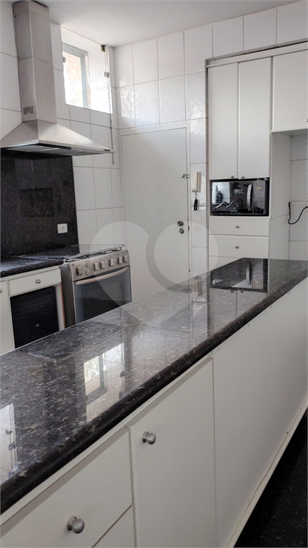 SOBRADO CONDOMÍNIO FECHADO 4 SUÍTES 4 VAGAS A VENDA NO BUTANTÃ VENDER