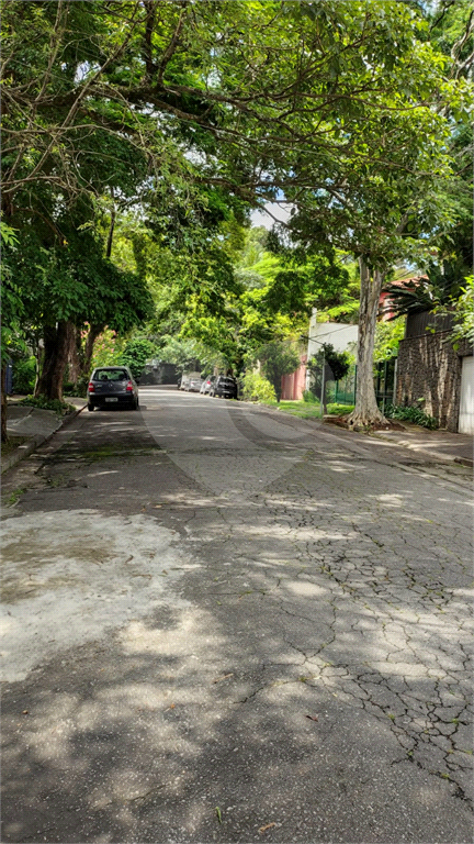 SOBRADO CONDOMÍNIO FECHADO 4 SUÍTES 4 VAGAS A VENDA NO BUTANTÃ VENDER