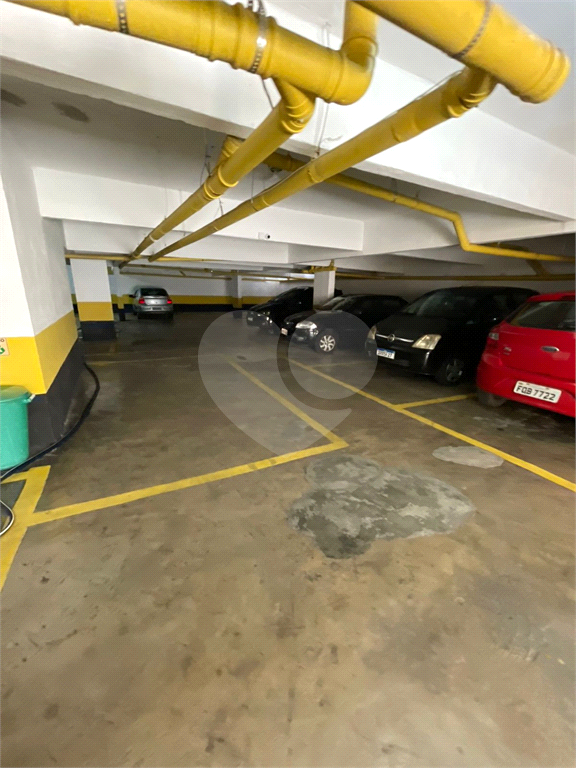 Apartamento à venda 57 m² com 1 dormitório, sacada com vista mar e vaga a 150 metros da praia em Praia Grande