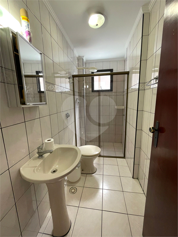 Apartamento à venda 57 m² com 1 dormitório, sacada com vista mar e vaga a 150 metros da praia em Praia Grande