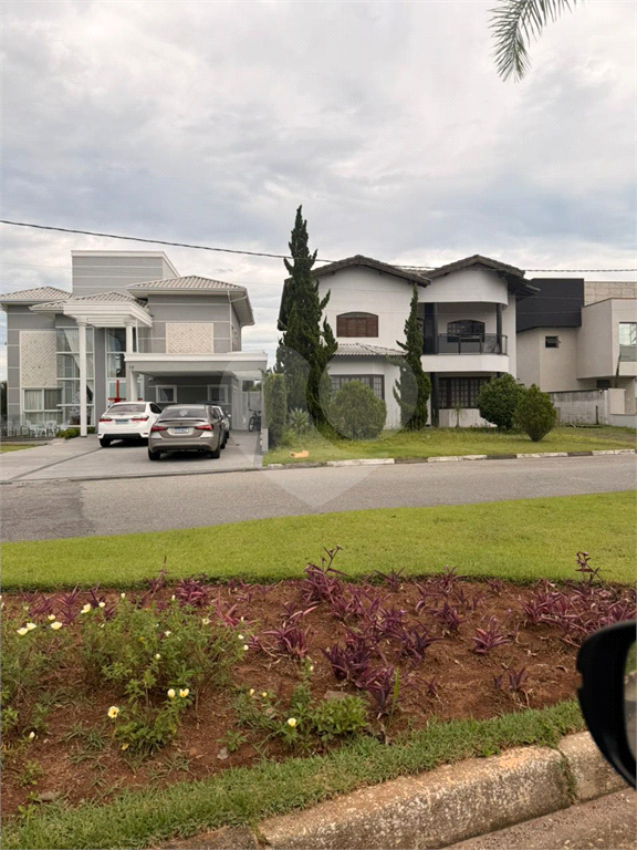 Lote de 600 metros no condomínio Monterey Ville - Mogi das Cruzes 