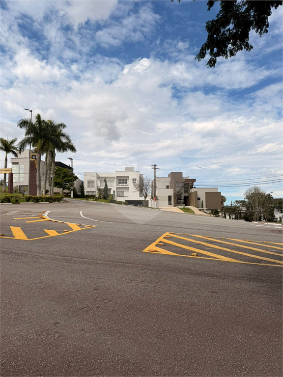 Lote de 600 metros no condomínio Monterey Ville - Mogi das Cruzes 