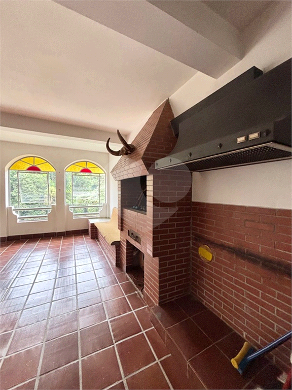 Sobrado com 5 dormitórios, piscina, salão de festas e 7 vagas na Vila Albertina.