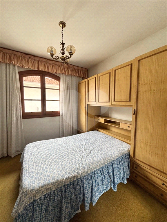 Sobrado com 5 dormitórios, piscina, salão de festas e 7 vagas na Vila Albertina.