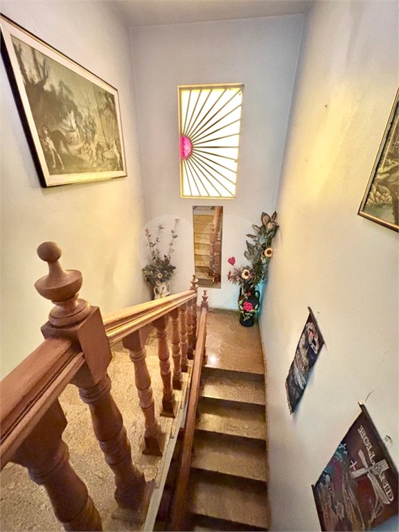 Sobrado com 5 dormitórios, piscina, salão de festas e 7 vagas na Vila Albertina.