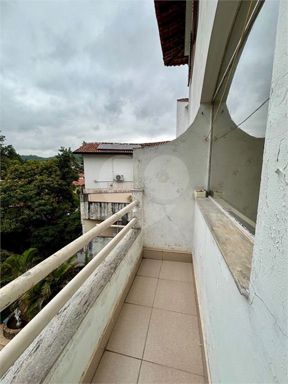 Sobrado com 5 dormitórios, piscina, salão de festas e 7 vagas na Vila Albertina.