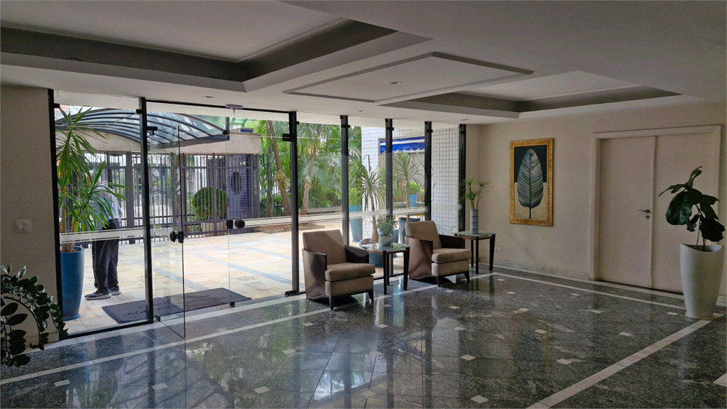 Apartamento com 3 quartos e 2 vagas na Pompeia