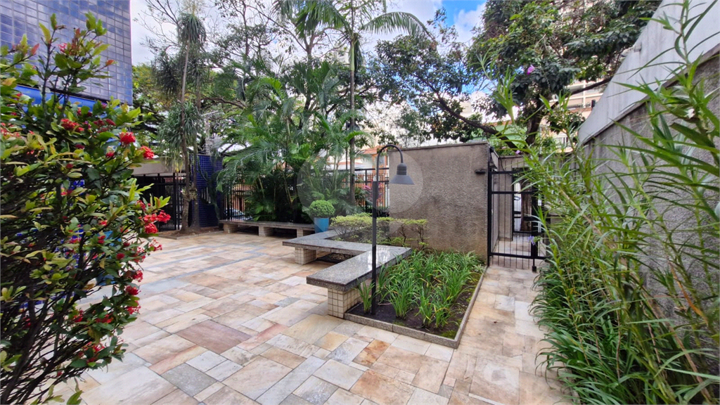 Apartamento com 3 quartos e 2 vagas na Pompeia