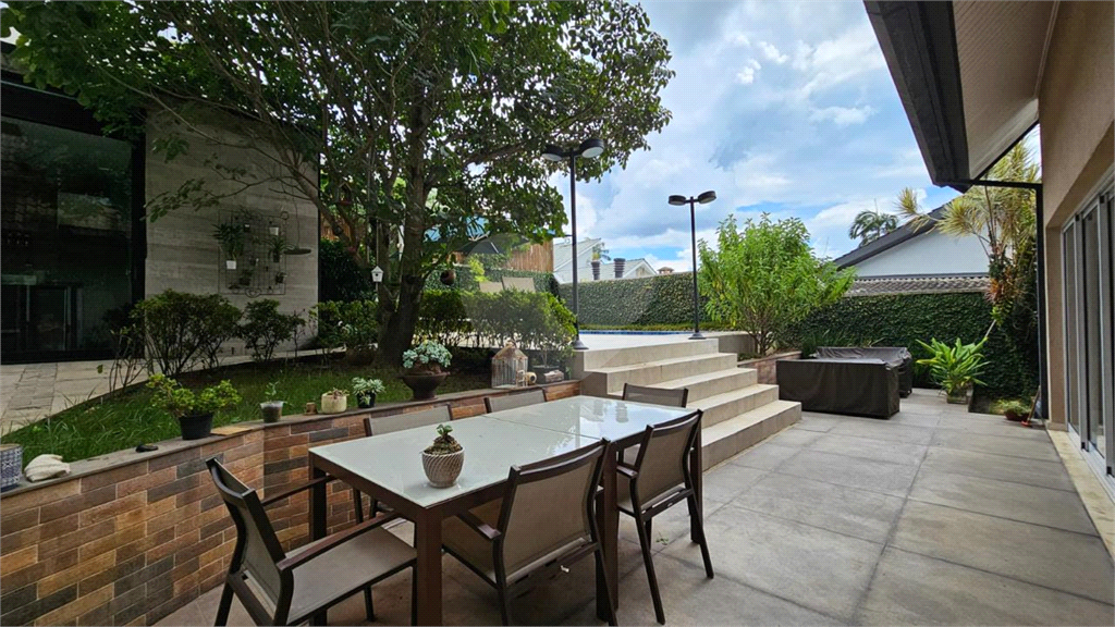 Linda casa em condomínio Alto Padrão - Alphaville 12