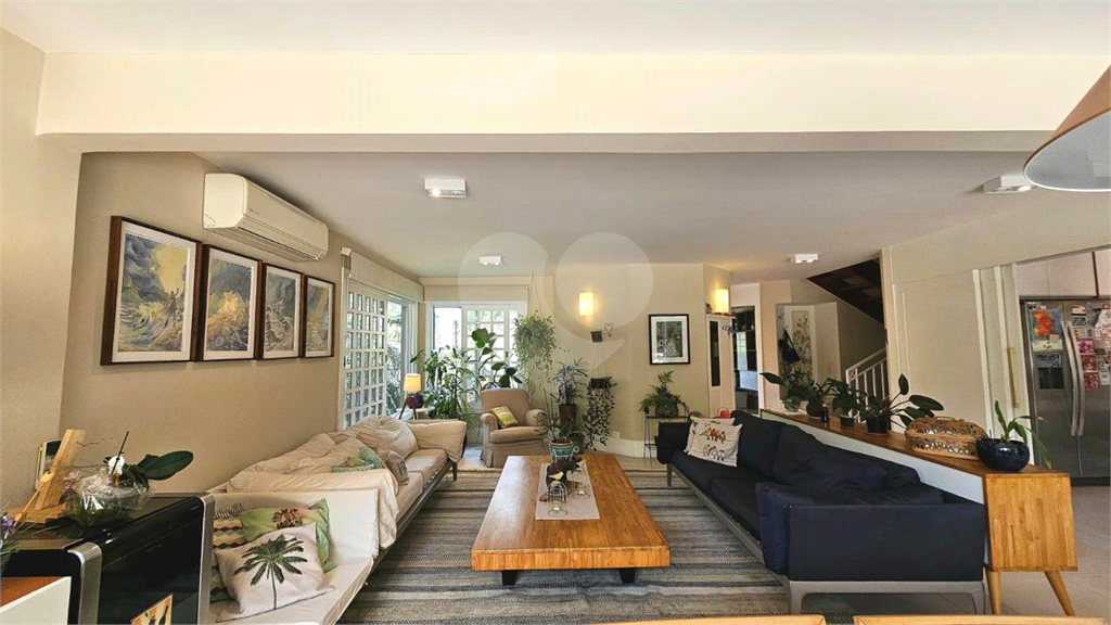 Linda casa em condomínio Alto Padrão - Alphaville 12