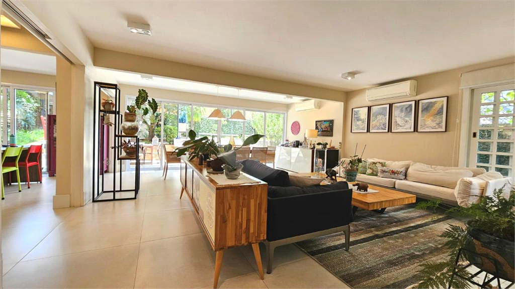 Linda casa em condomínio Alto Padrão - Alphaville 12