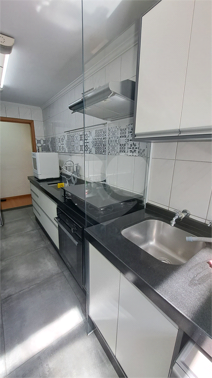 Apartamento Reformado e Ensolarado no Residencial Recanto Cantareira