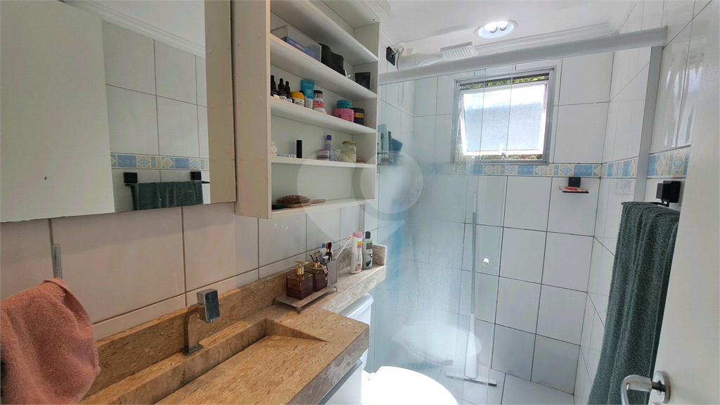 Apartamento Reformado e Ensolarado no Residencial Recanto Cantareira