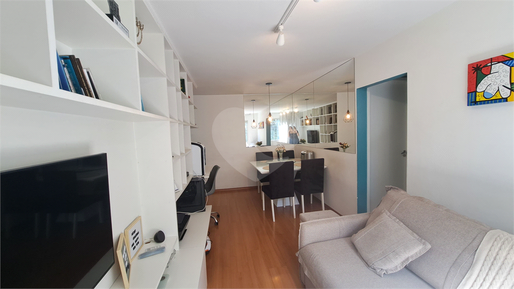 Apartamento Reformado e Ensolarado no Residencial Recanto Cantareira