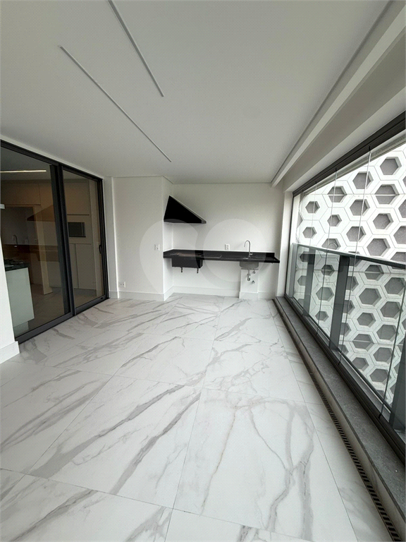 APTO NOVO DE ALTO PADRÃO - PARQUE GLOBAL – 265 m²