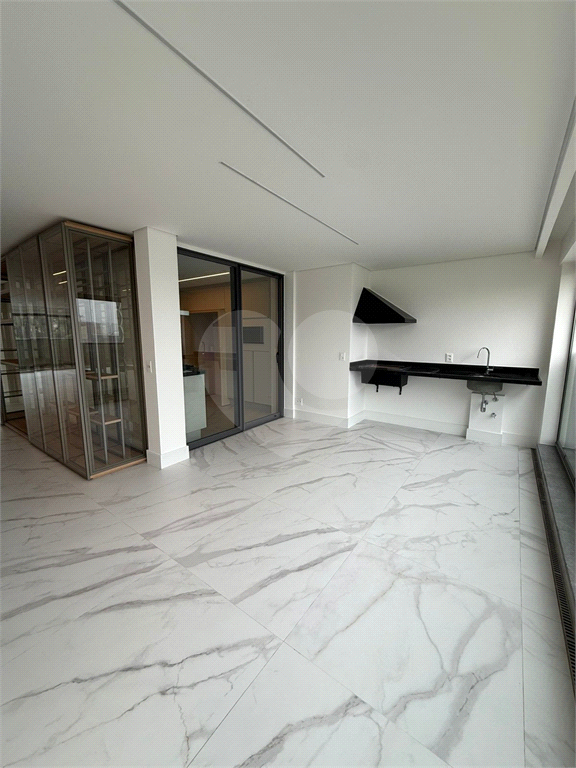 APTO NOVO DE ALTO PADRÃO - PARQUE GLOBAL – 265 m²