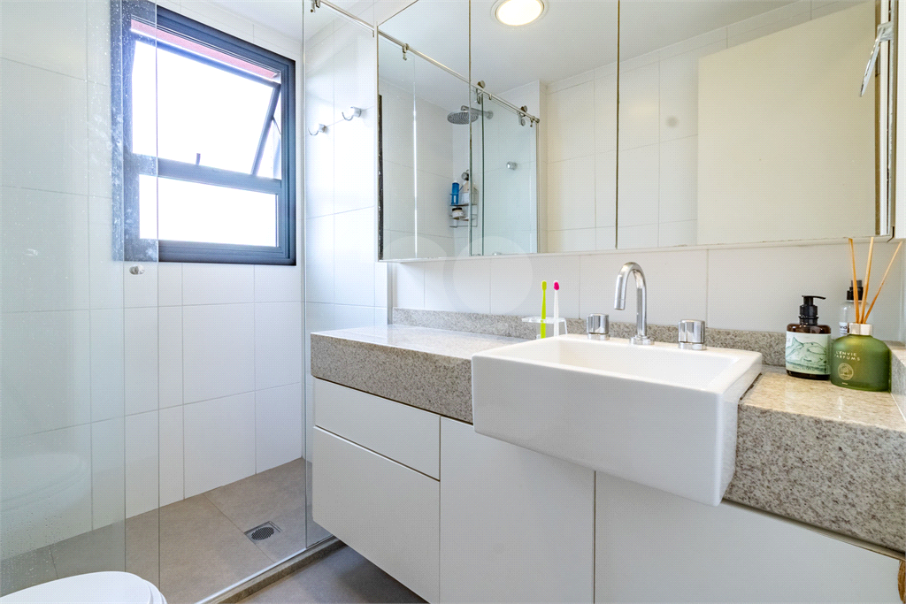 APARTAMENTO em VILA MADALENA