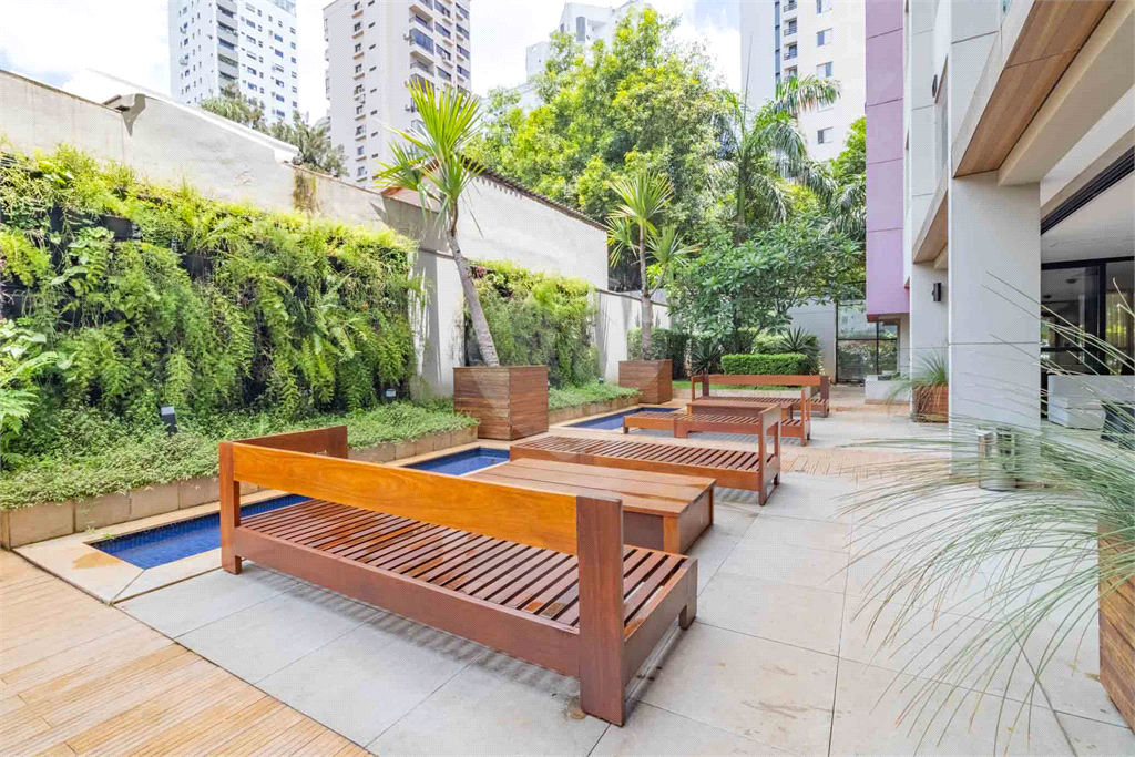 APARTAMENTO em VILA MADALENA