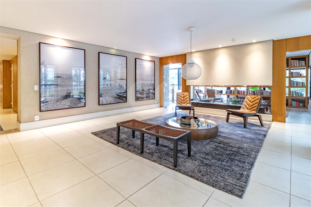 APARTAMENTO em VILA MADALENA