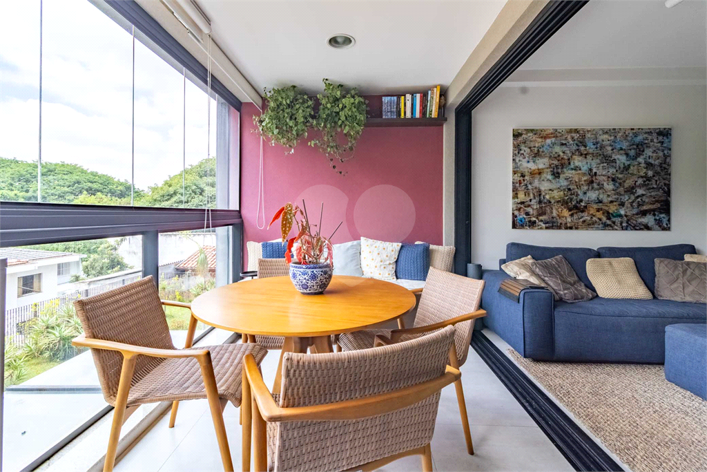 APARTAMENTO em VILA MADALENA