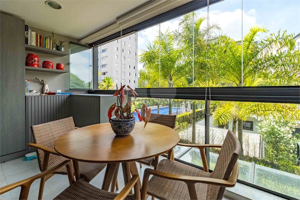 APARTAMENTO em VILA MADALENA