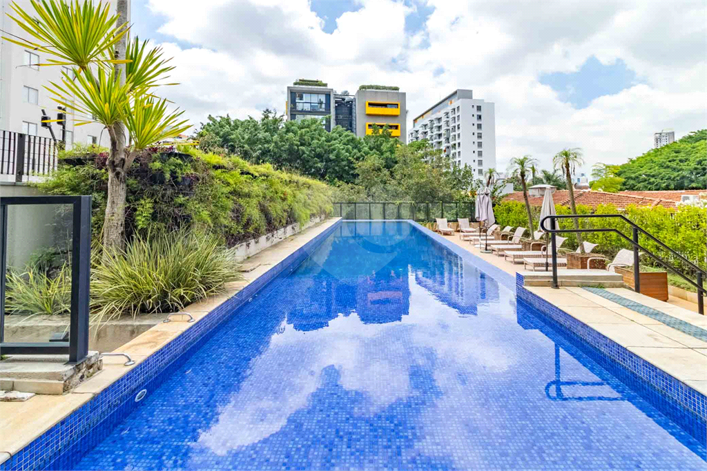 APARTAMENTO em VILA MADALENA