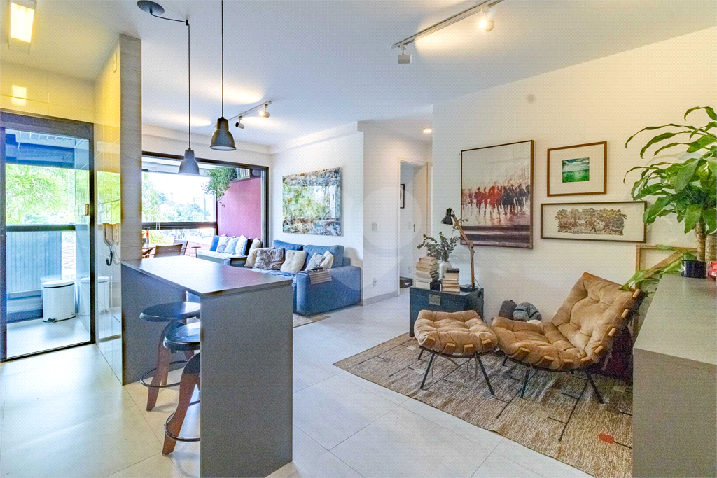 APARTAMENTO em VILA MADALENA