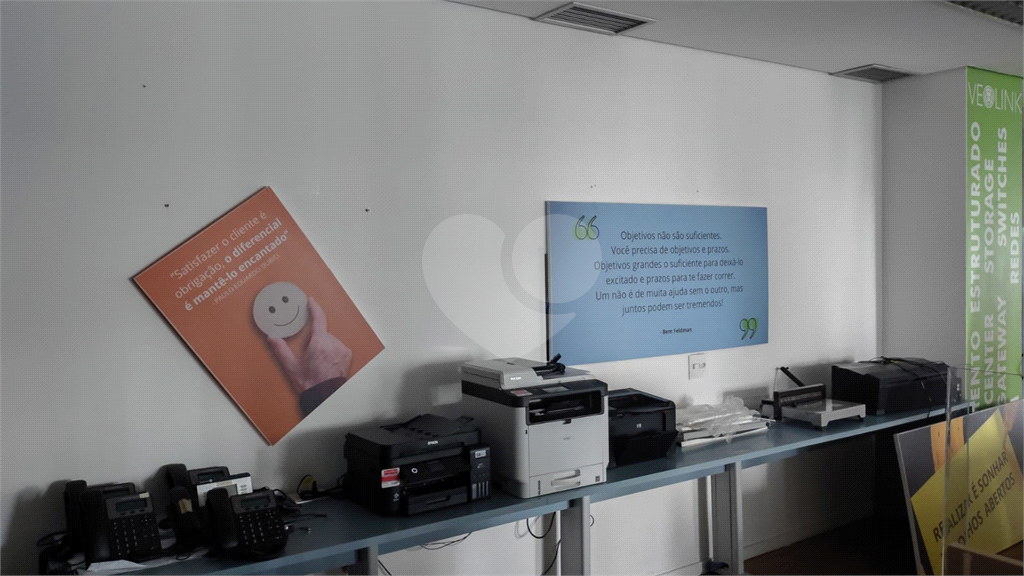 SALA COMERCIAL MOBILIADA ANDAR INTEIRO COM 240M2 VENDA OU LOCAÇÃO NO BROOKLIN VENDER ALUGAR