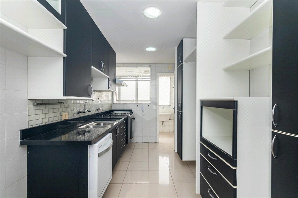 Amplo Apartamento de 161m² no Jardim Paulista – 3 Dorms (1 Suíte).