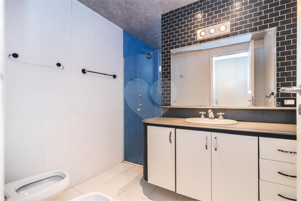 Amplo Apartamento de 161m² no Jardim Paulista – 3 Dorms (1 Suíte).