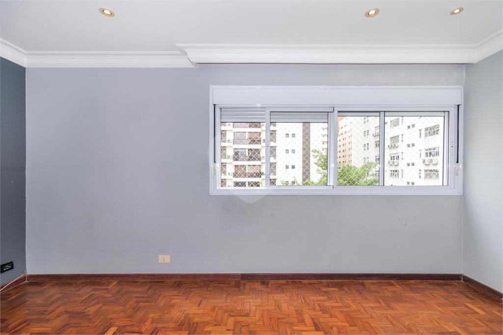 Amplo Apartamento de 161m² no Jardim Paulista – 3 Dorms (1 Suíte).