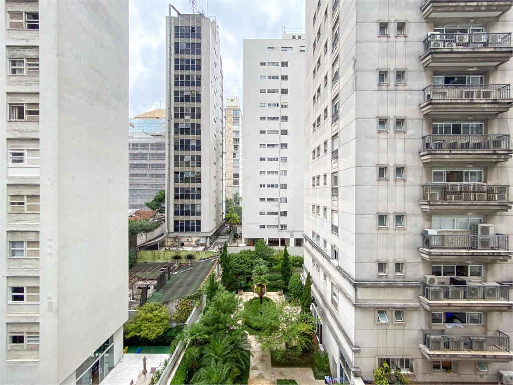 Amplo Apartamento de 161m² no Jardim Paulista – 3 Dorms (1 Suíte).