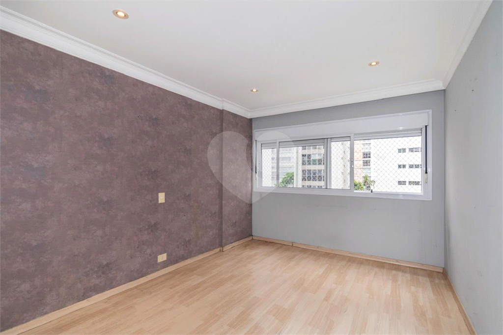 Amplo Apartamento de 161m² no Jardim Paulista – 3 Dorms (1 Suíte).