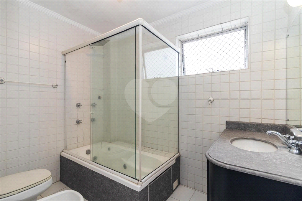 Amplo Apartamento de 161m² no Jardim Paulista – 3 Dorms (1 Suíte).